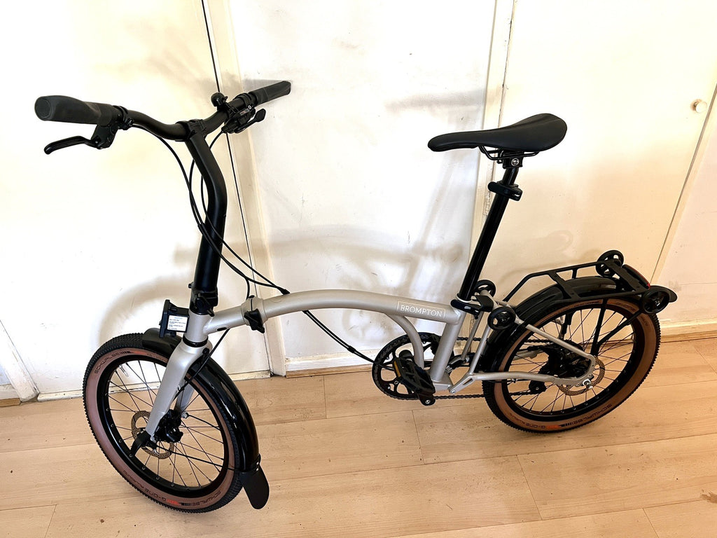 Brompton G-Line Traildust White w Mudguards and Rack, 8 Speed, 2025 L