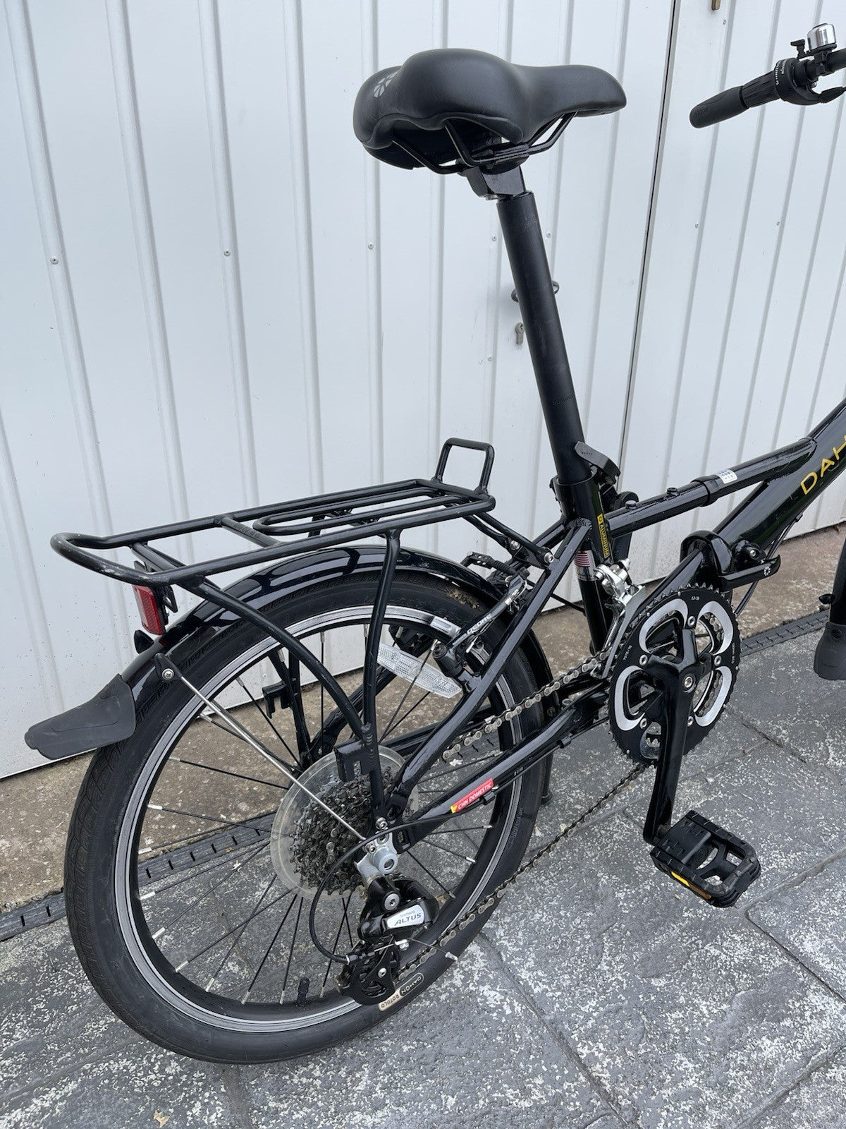 Dahon YRA062 Aluminium Folding Bike 20” Wheels 24 Speed Serviced Excellent Cond