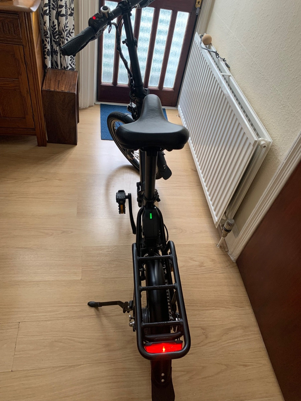Raleigh Stow--E--Way Compact 8-Speed Folding Bike