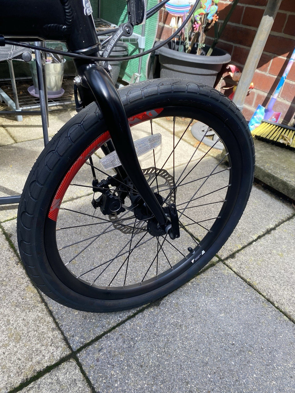 Carrera Inner City Folding Bike 20 Inch Wheels 7 Speed