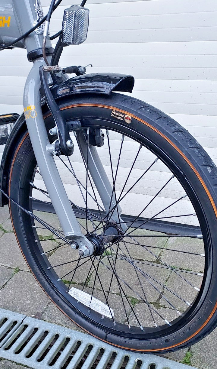 Raleigh Evo Two Folding Bike, 20" Wheels, 7 gears