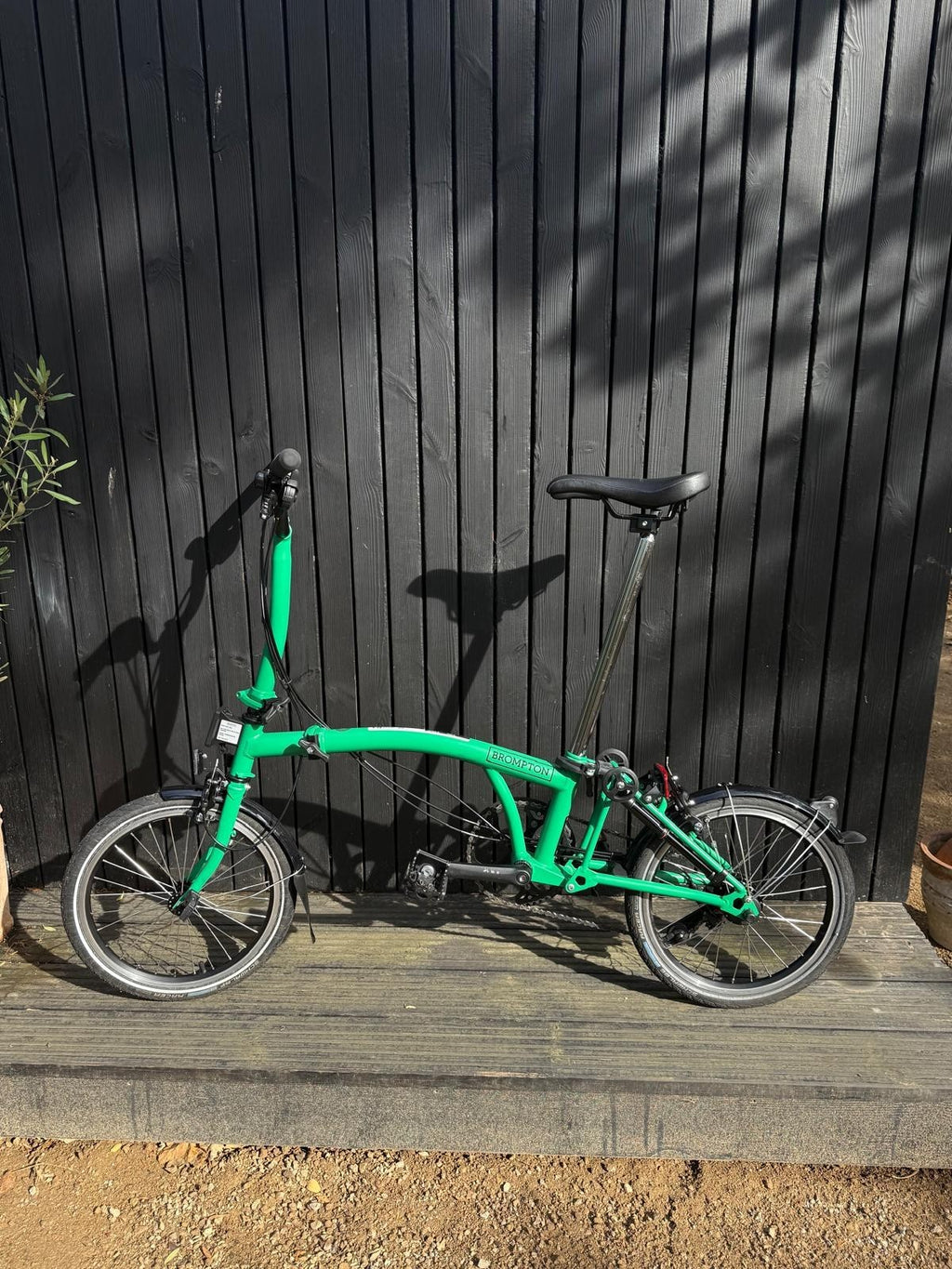 Brompton C Line 12 Speed 2025 - Mint Condition - CAMBRIDGE COLLECTION