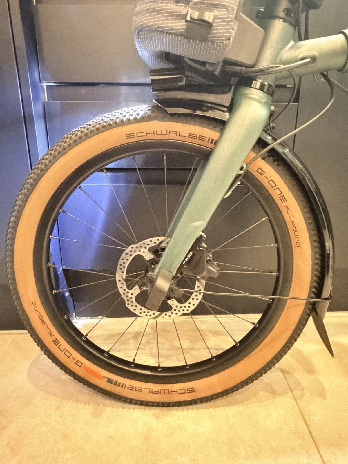 Brompton G Line Electric 4 speed - Forest Green - Medium - 164 miles, Sep 2025!