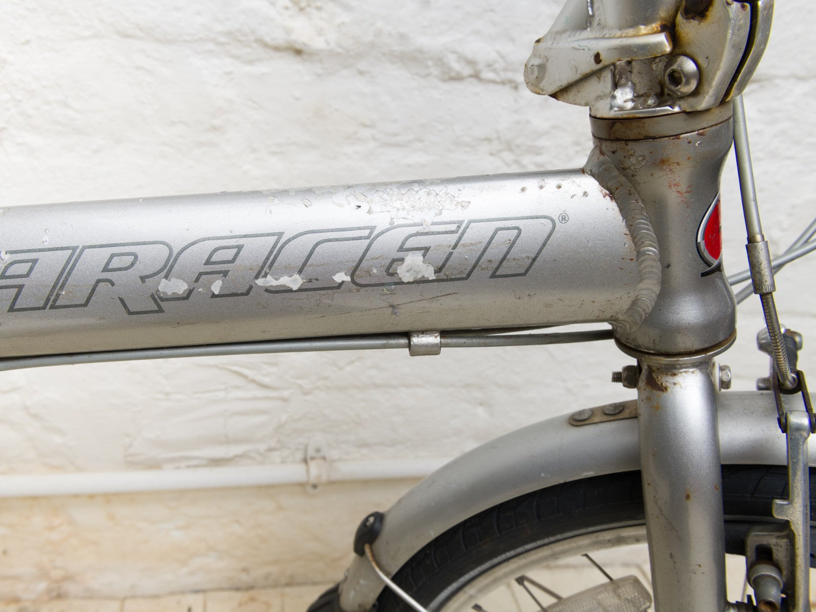 Saracen 20" wheel, 6 gear folding bicycle