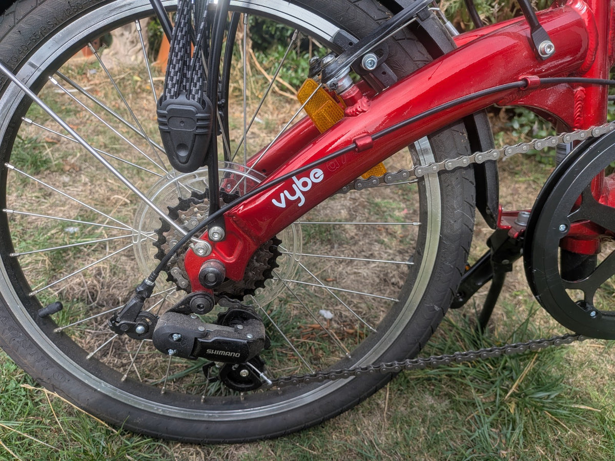 2025 Dahon Vybe (RED) 20in Folding Bike 7 Speed V-Brakes Rear Rack Mudguards