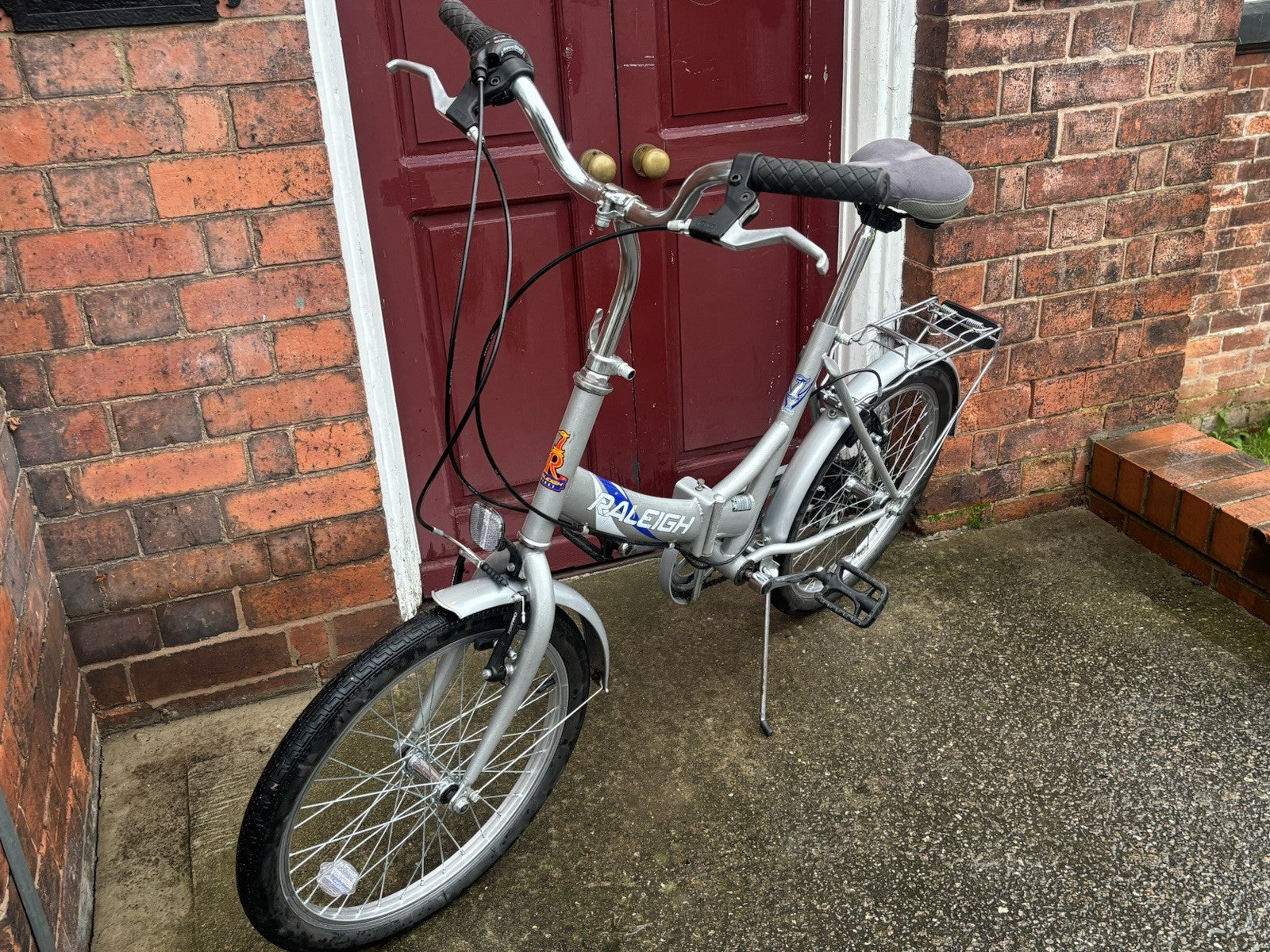 Raleigh Folding Bike 6 Speed Shimano Revishift 20” Wheels Well Maintained