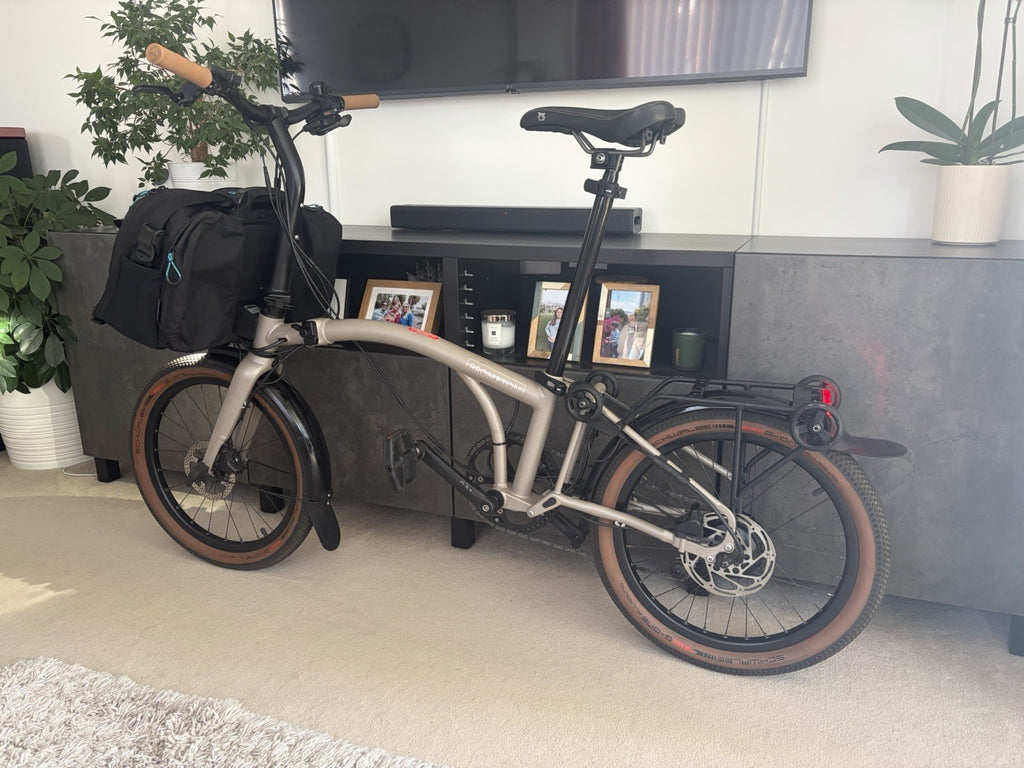 Brompton G Line 4 Speed Traildust White Folding Bike Excellent Condition