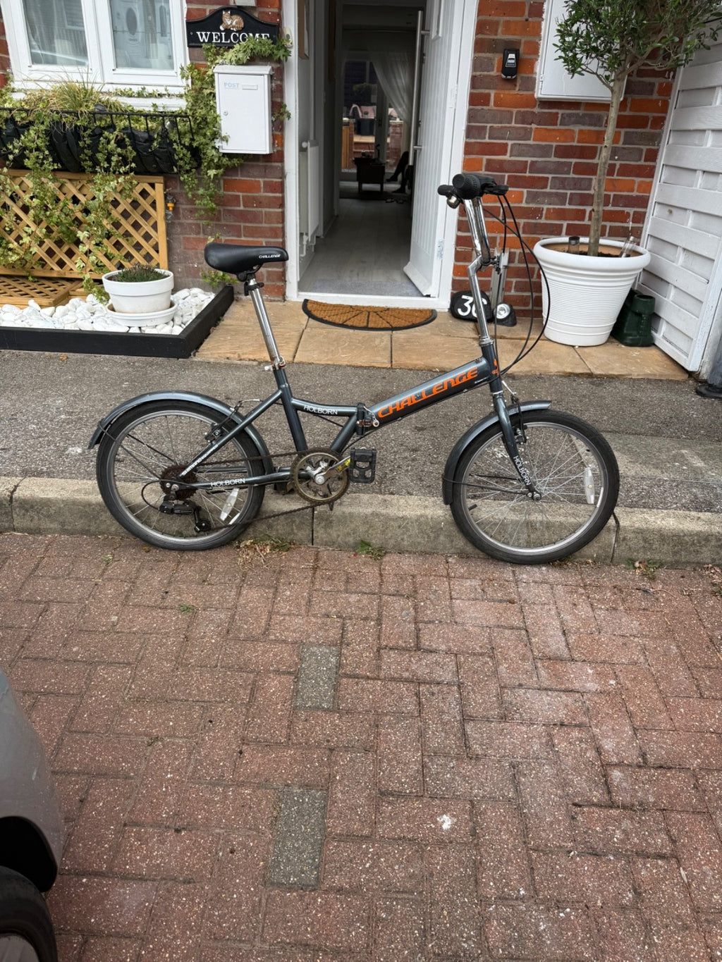 Holborn Challenge 20-inch Wheels Folding Bike Unisex  6 Gears COLLECTION ONLY