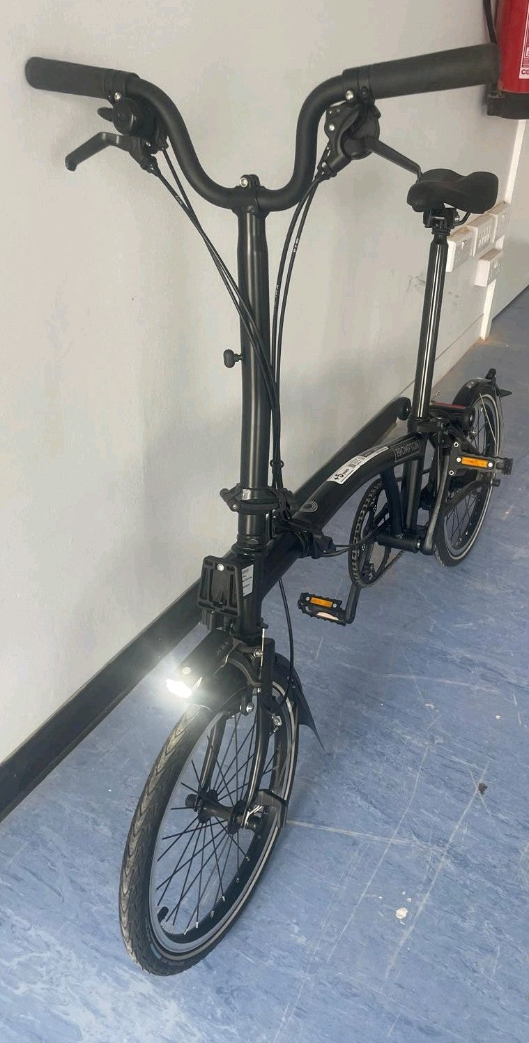 Brompton C-line 6 Speed Black Fold Away Bike Nov 2022. Unused