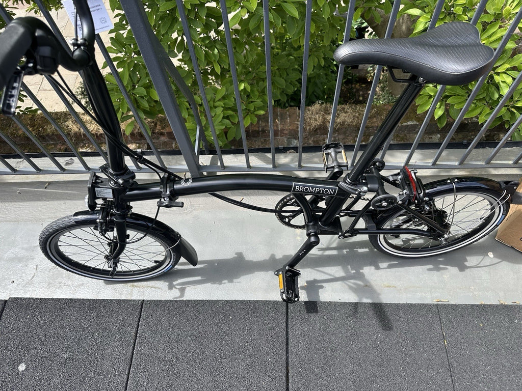 Brompton Folding Bike - C Line 12 Speed 2026 M Handlebar - Matt Black New in Box