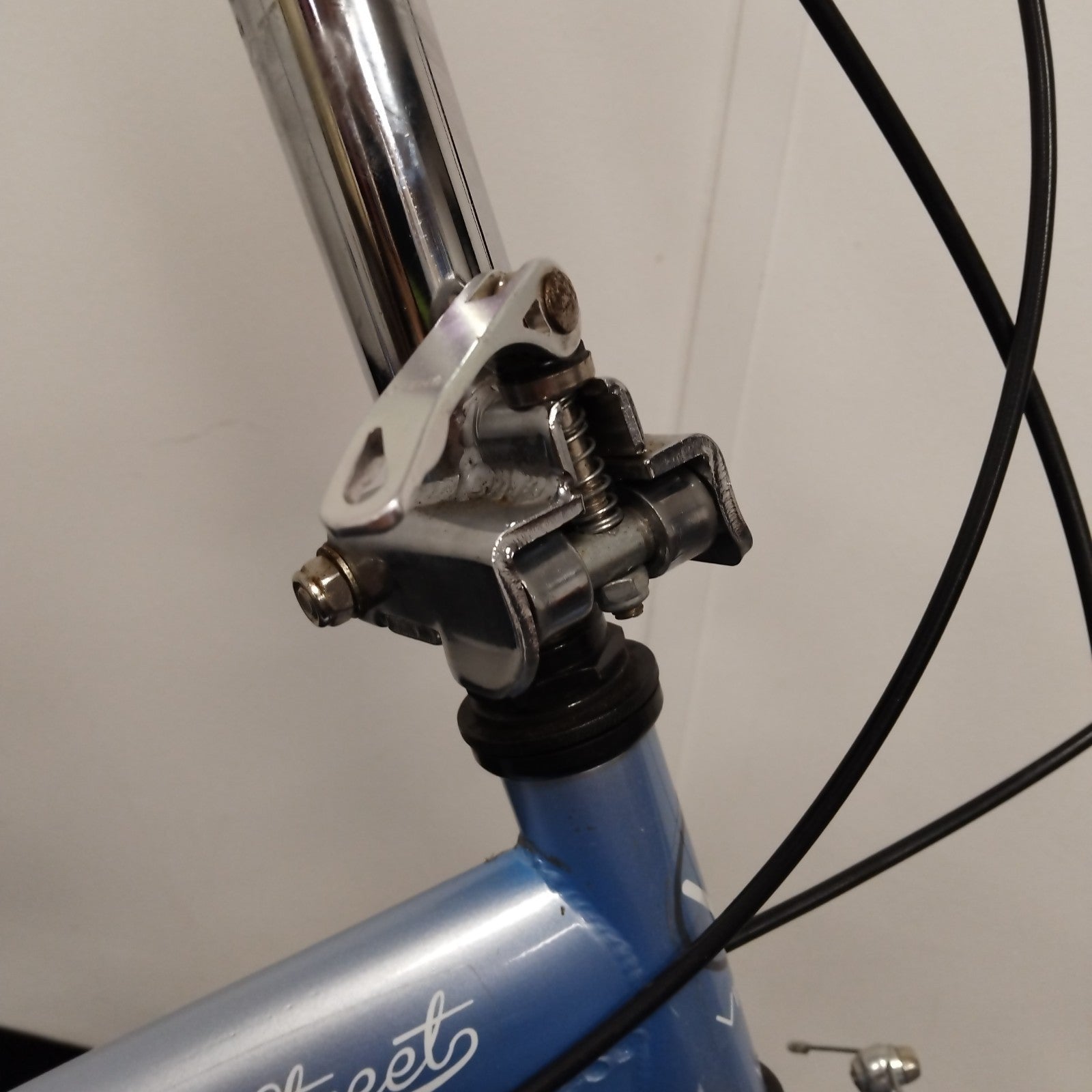 Viking Easy Street Metallic Blue Folding 6 Speed Bicycle - 19" Wheels