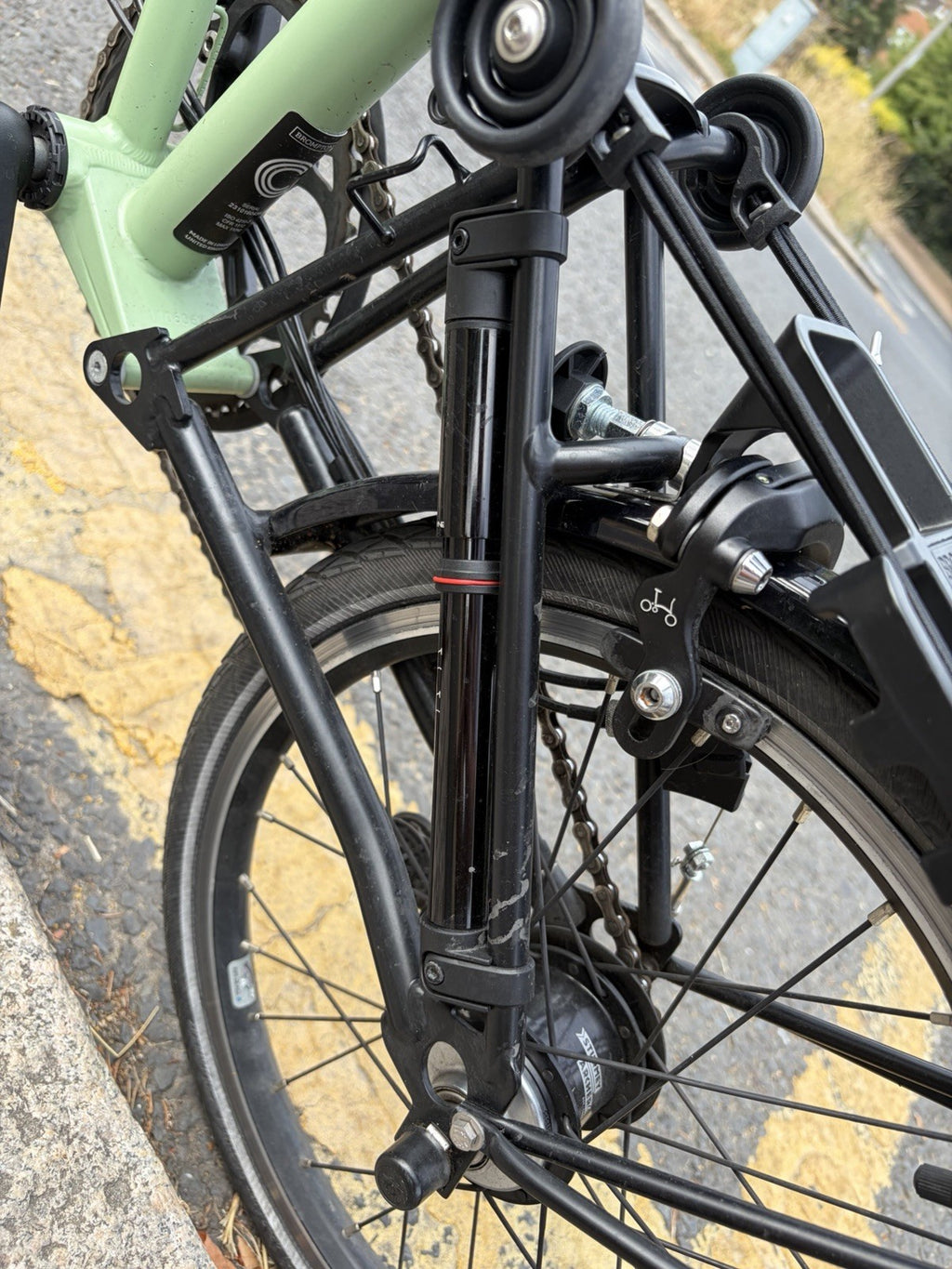 Brompton C Line Explore 6-Speed – 2024 – Matcha/Black
