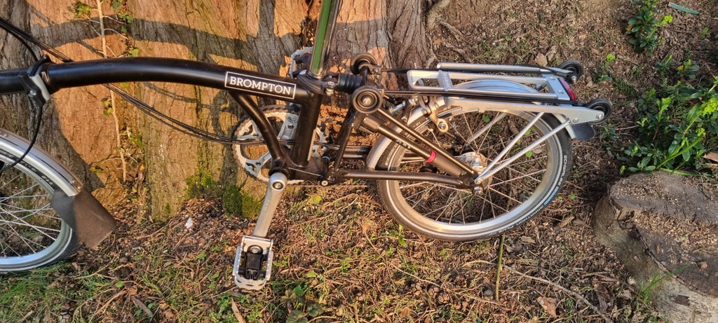 2 Brompton M6R 17  Black Folding Bikes 2017 Black – 6 Speed Excellent