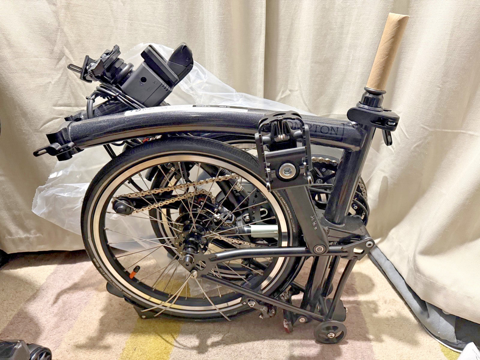 Brompton Electric P Line Urban Folding Bike – Midnight Black