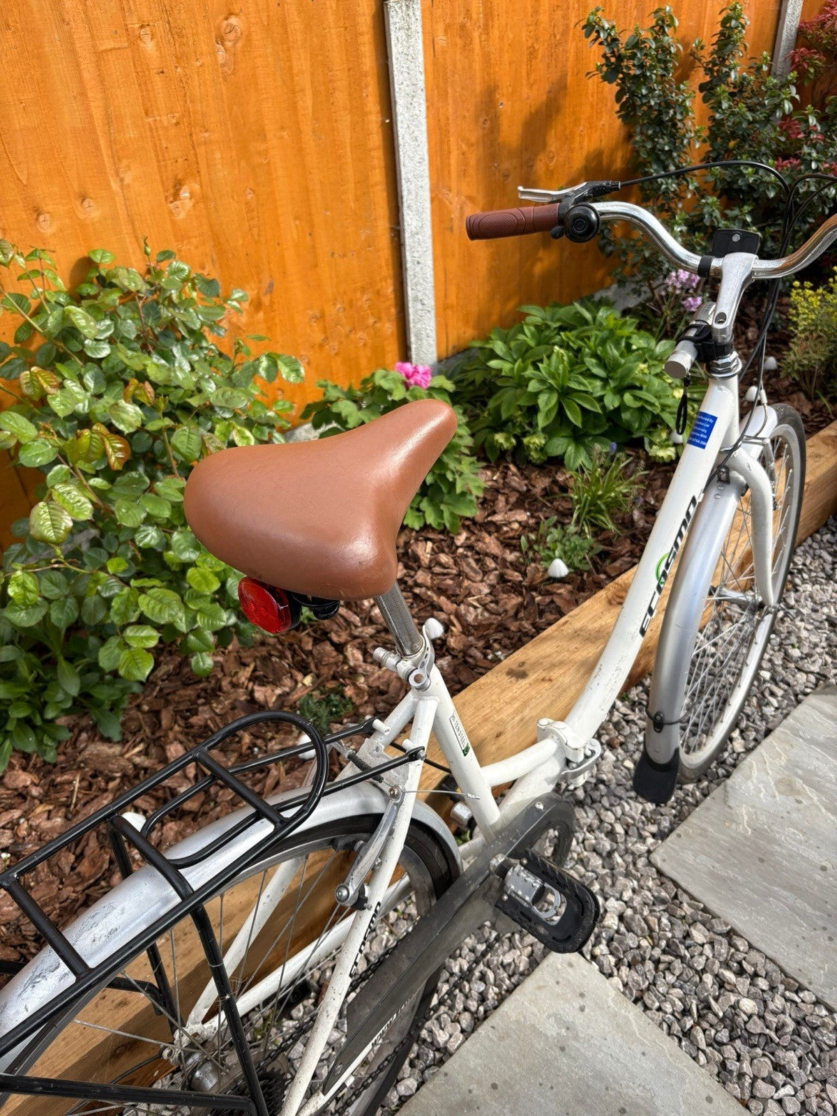 Ecosmo Ladies Folding Bike - Working Order But Would Benefit From A Service
