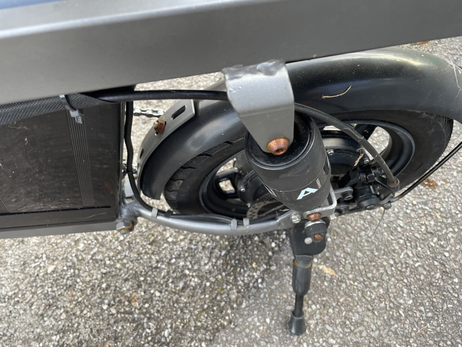 Folding fold up commuter bike ideal for train/ bus 15mph e. Pedal assist