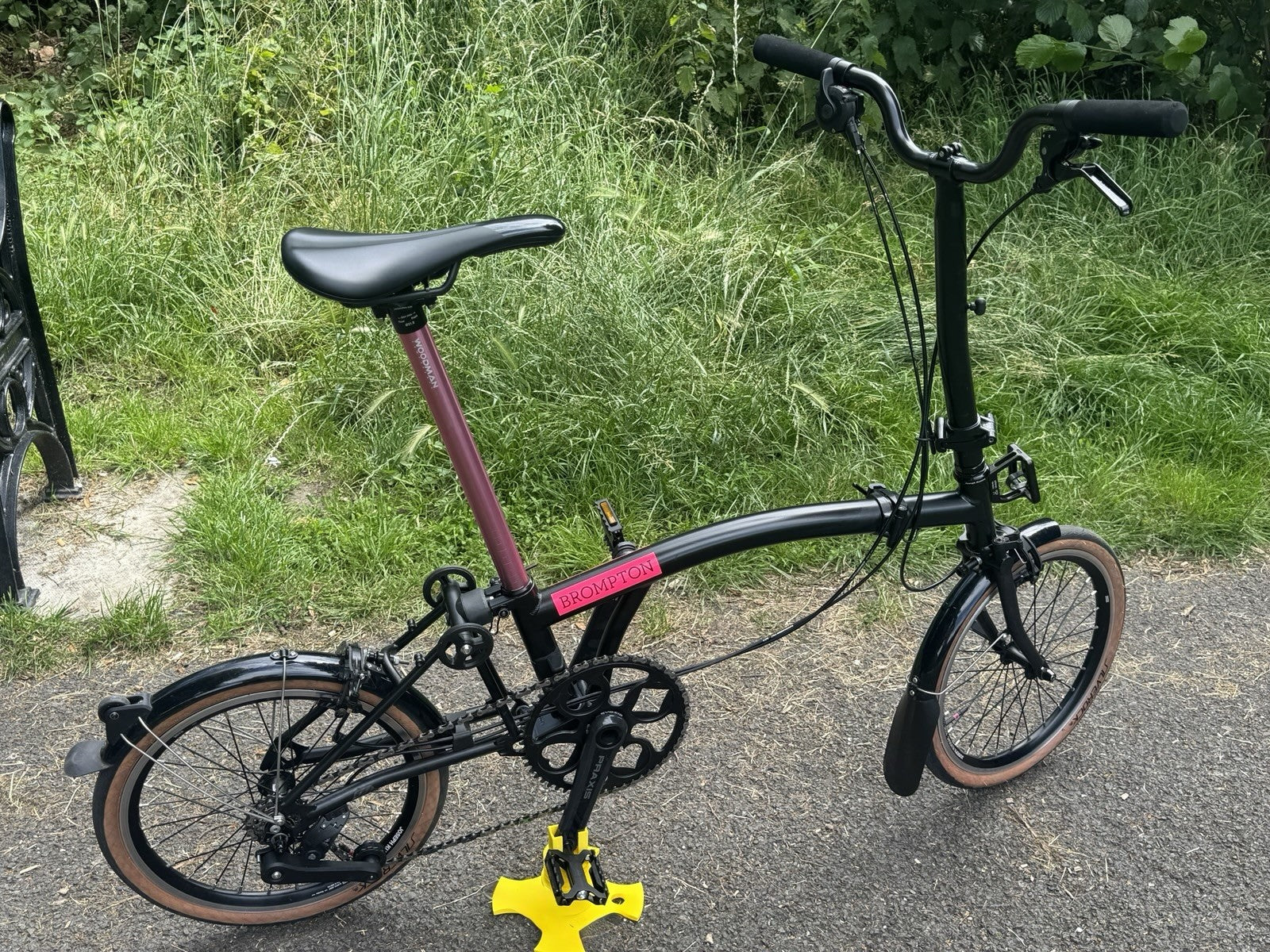 Brompton P-line 4 Speed  Custom Wheels  Carbon / Titanium Parts  Black 9kg
