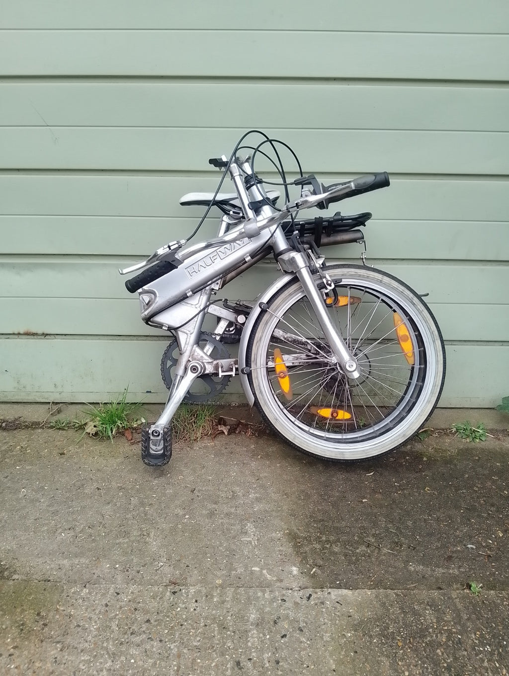 Giant Halfway folding bike