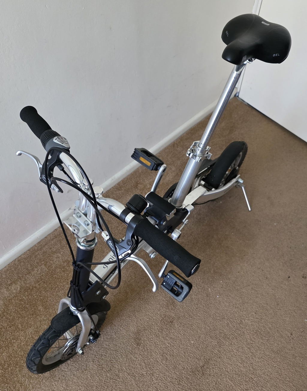 Mobiky Genius Folding Bike 16in Aluminium 1-Speed Mechanical Disc, Silver/Black