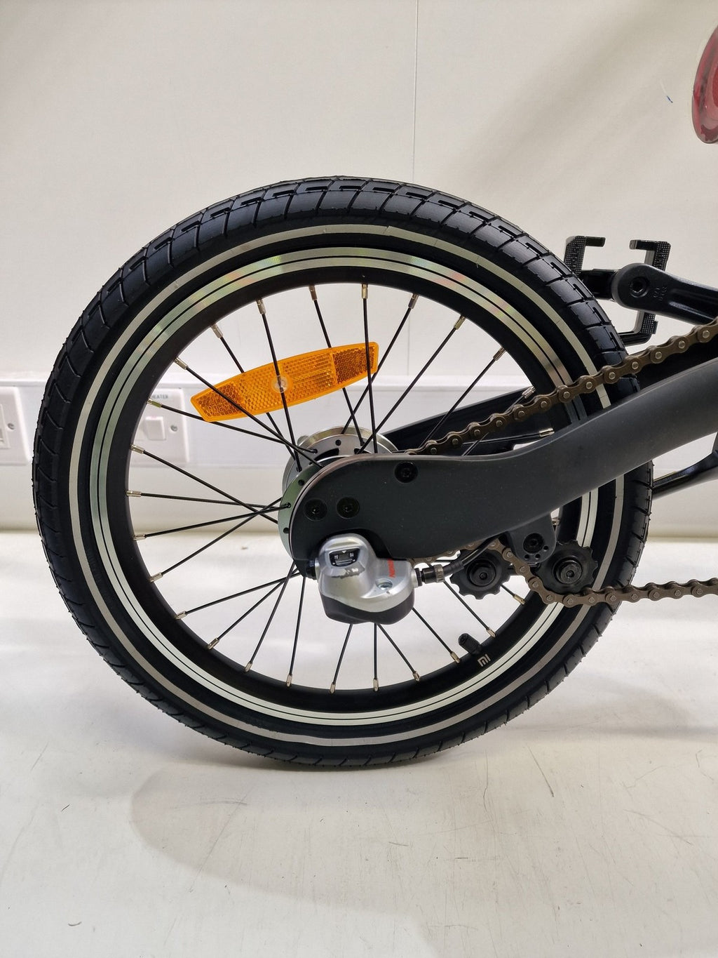 Xiaomi Smart Compact 16" Wheel TFT Display Folding Bike - Black (Scratched)