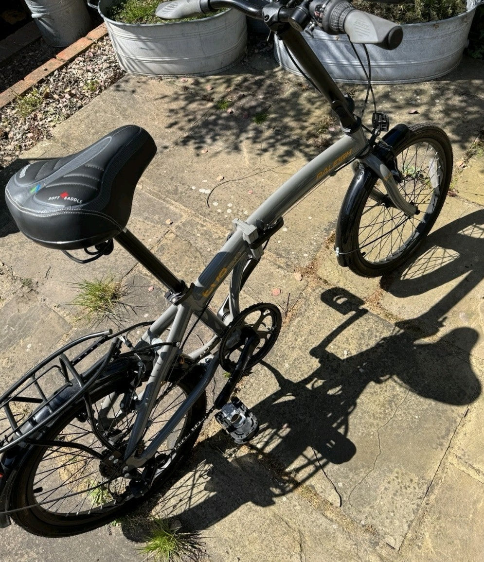 Raleigh Evo 2 Folding Bike 7-Speed Shimano Gears