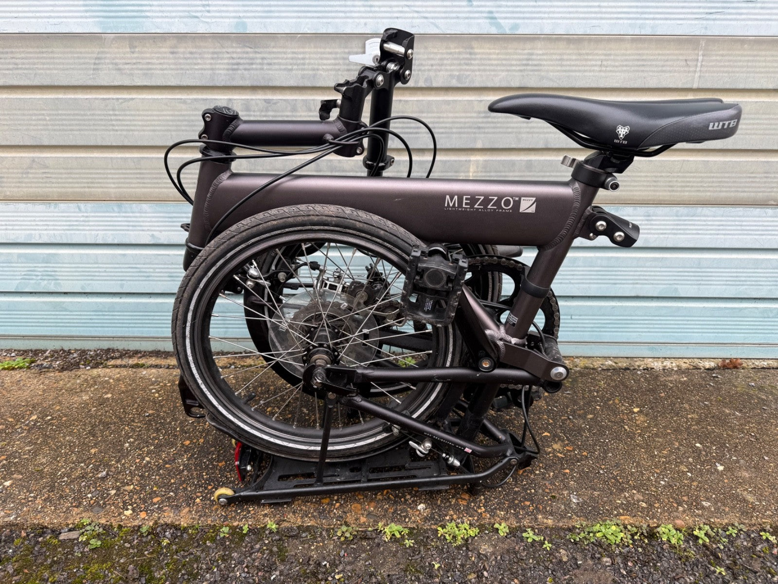 Mezzo D9 folding bike graphite grey very good original condition