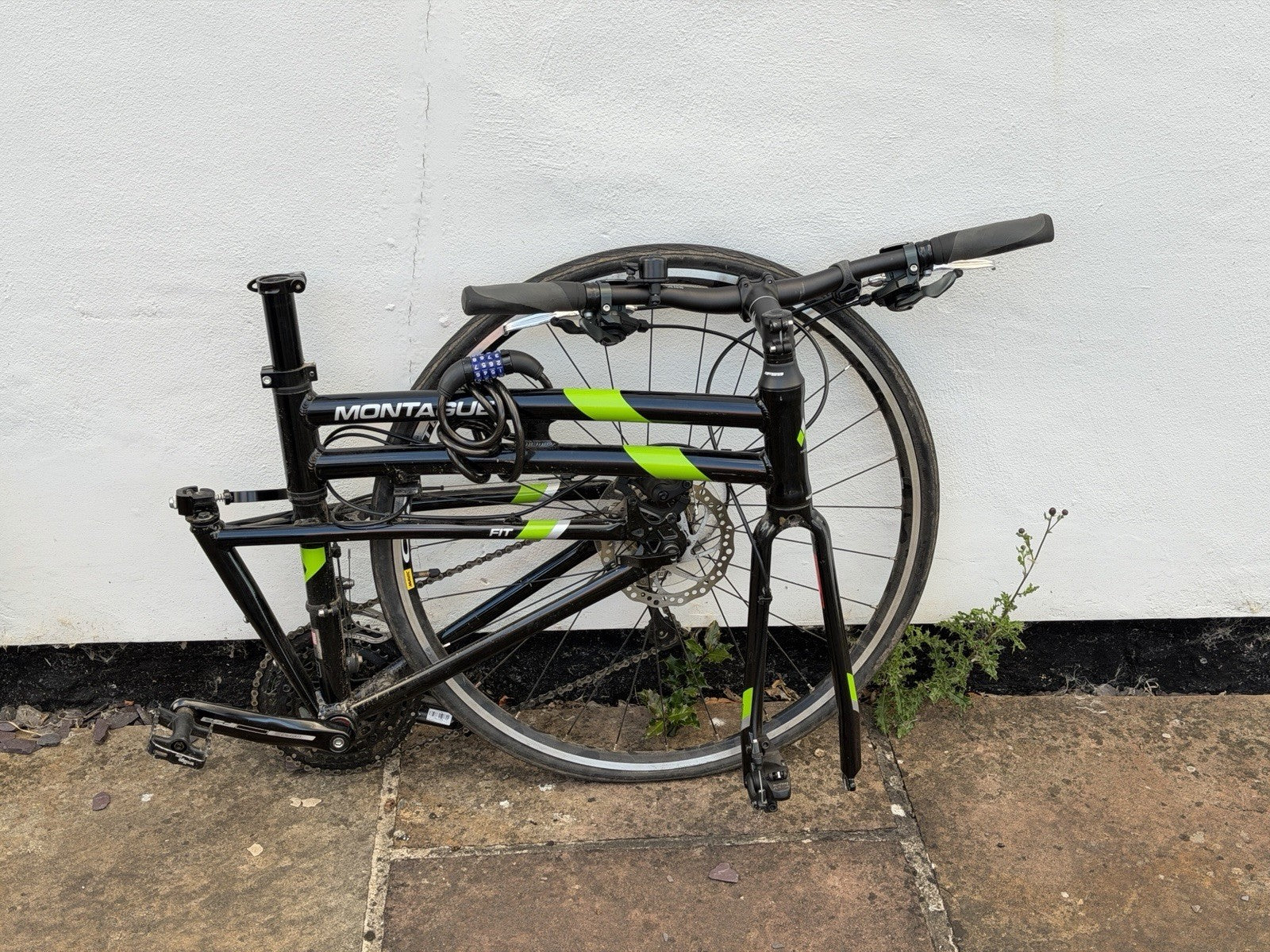 Montague Fit 700C Folding Bike Disc Brakes 27-Speed Flat Bar Black/Green 50cm
