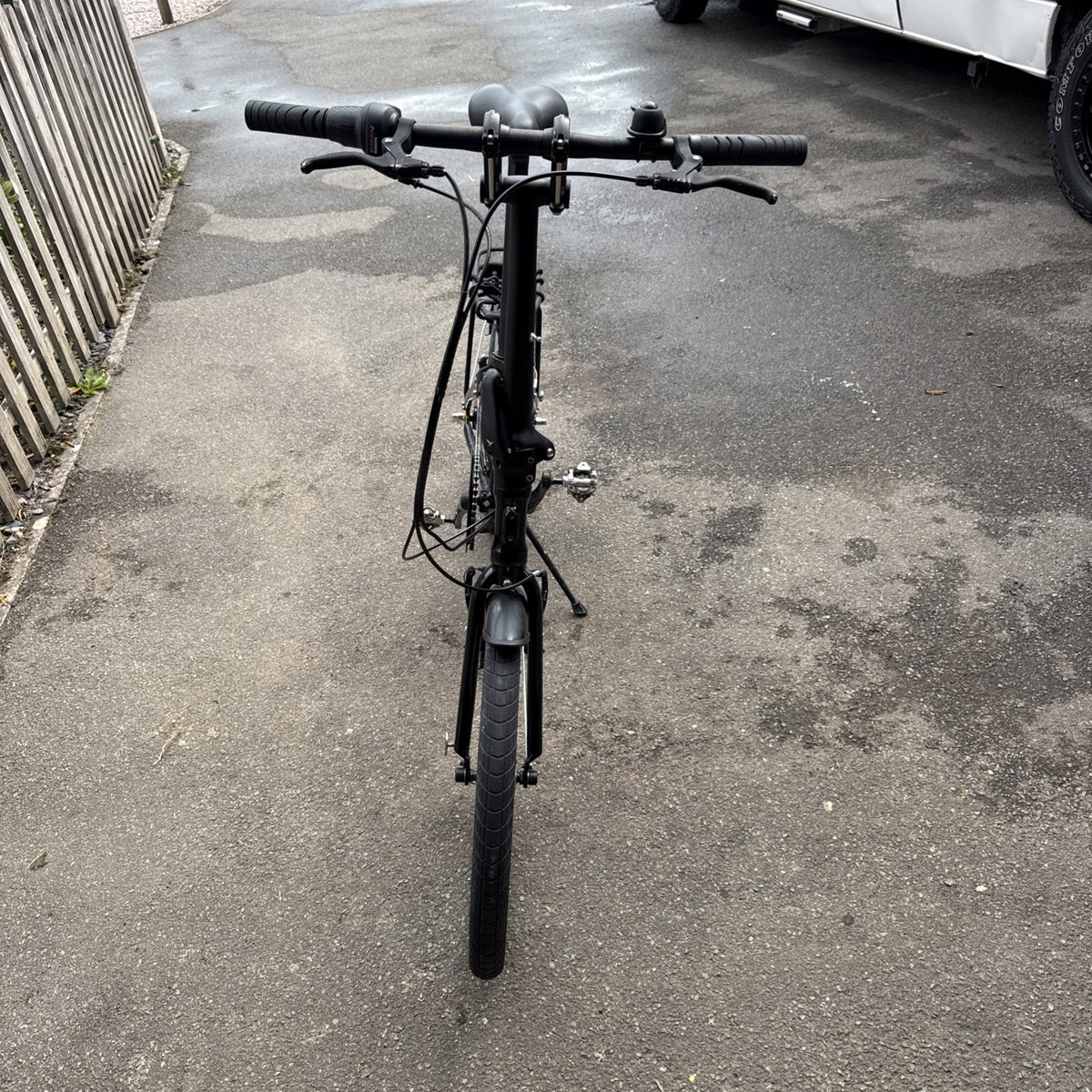 Tern Link D7i  Folding Bike 7-Speed V-Brakes Rack Mudguards Black/Grey