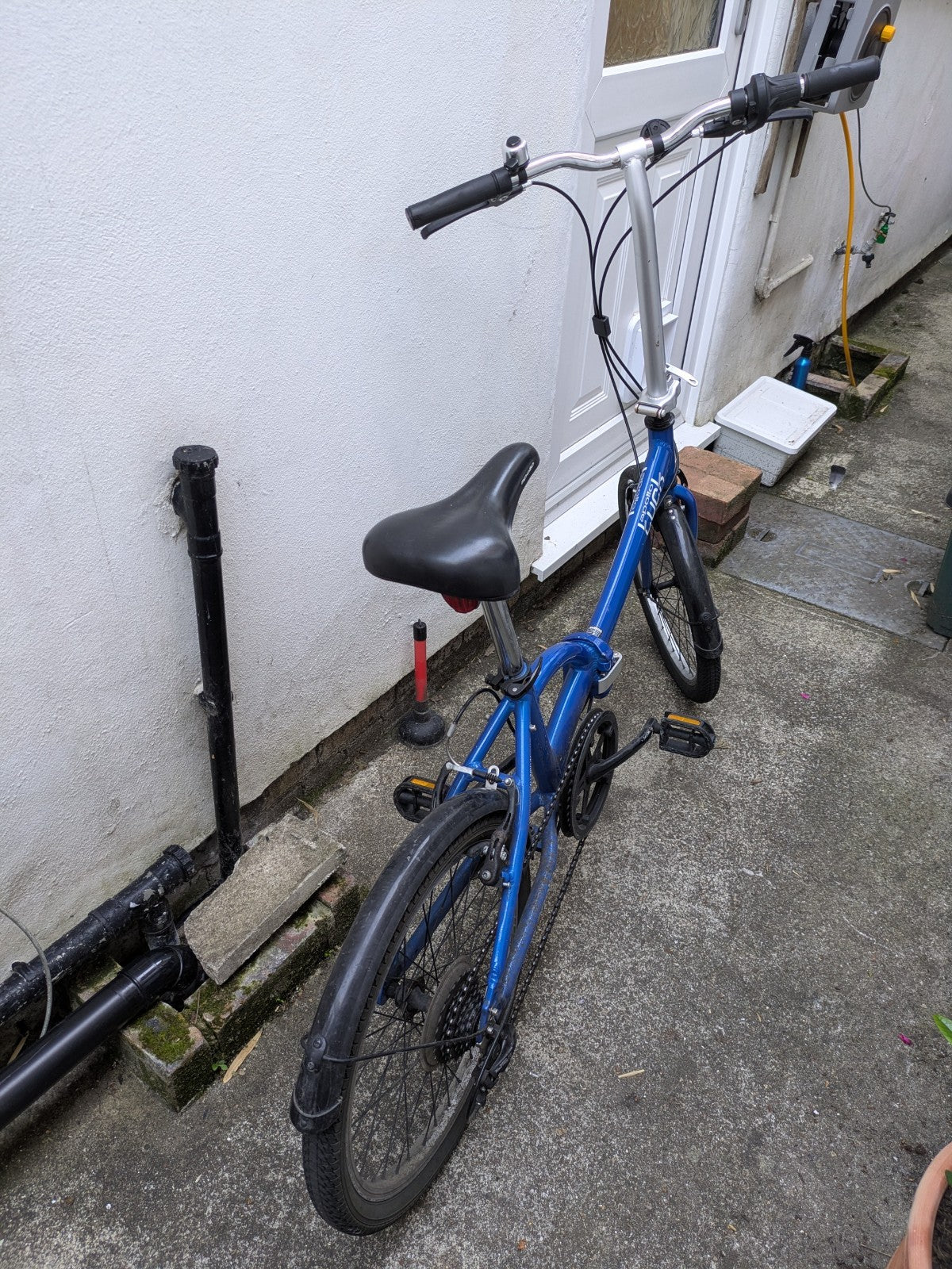 Apollo Tuck 6 Speed 20″ Folding Bike - Blue