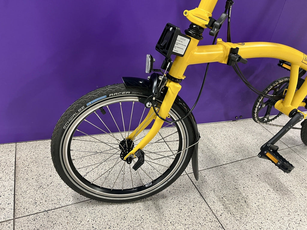 Brompton M12L C Line (2025) Bumblebee Yellow 12 Speed Folding Bike