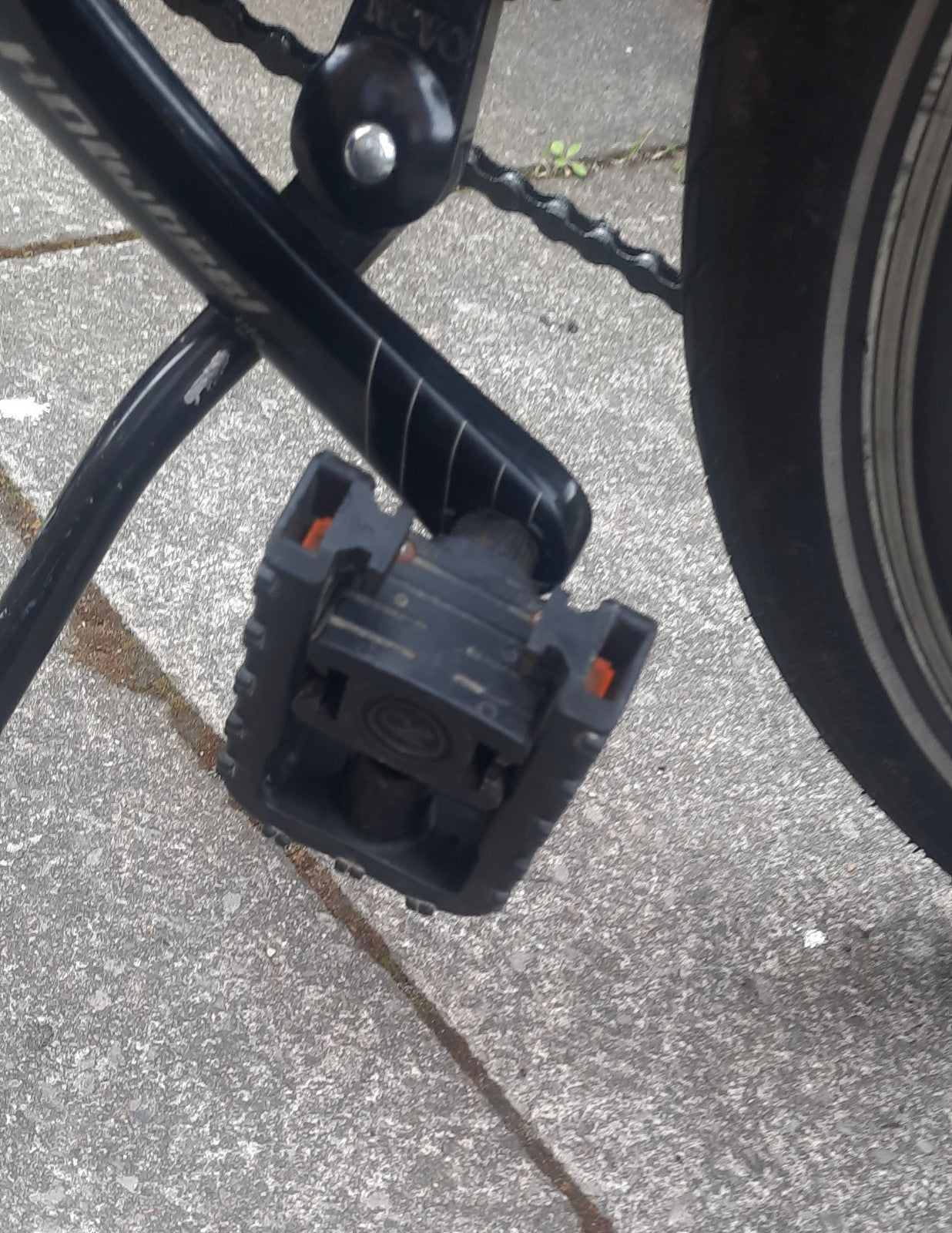Ecosmo Folding Bike 20in Black, Mudguards, Rear Rack, 7-Speed, Reflectors