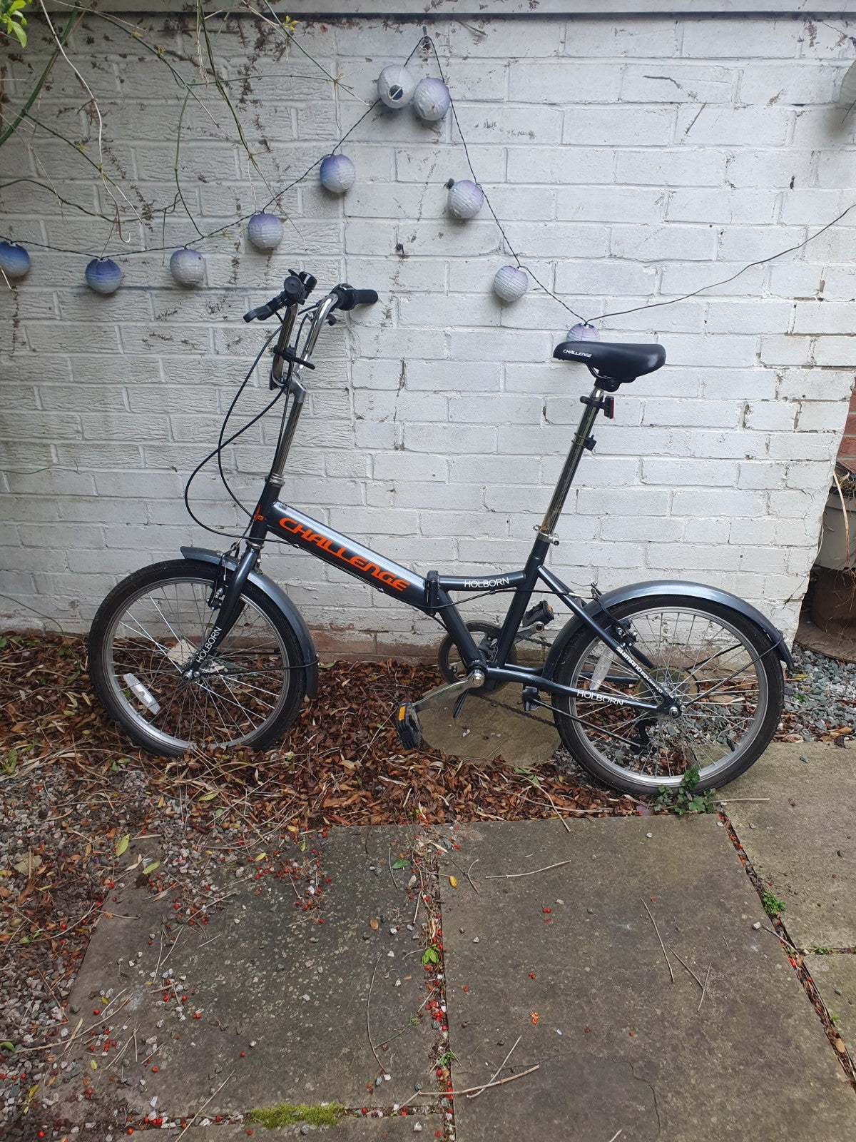 Holborn Challenge 20-inch Wheels Folding Bike Unisex With 6 Gears.