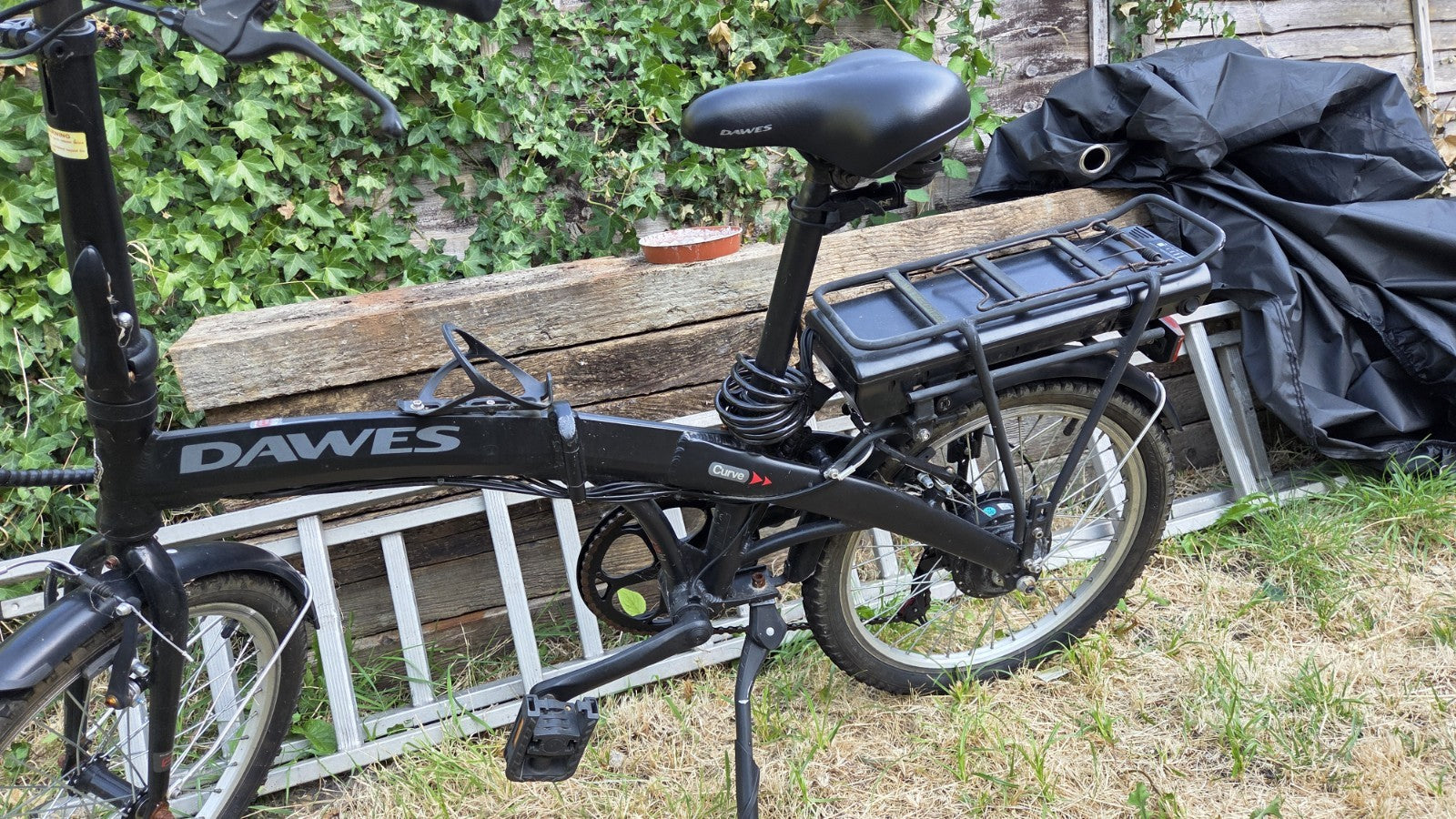 Dawes Curve 20in Folding Bike Black Rear Rack Mudguards