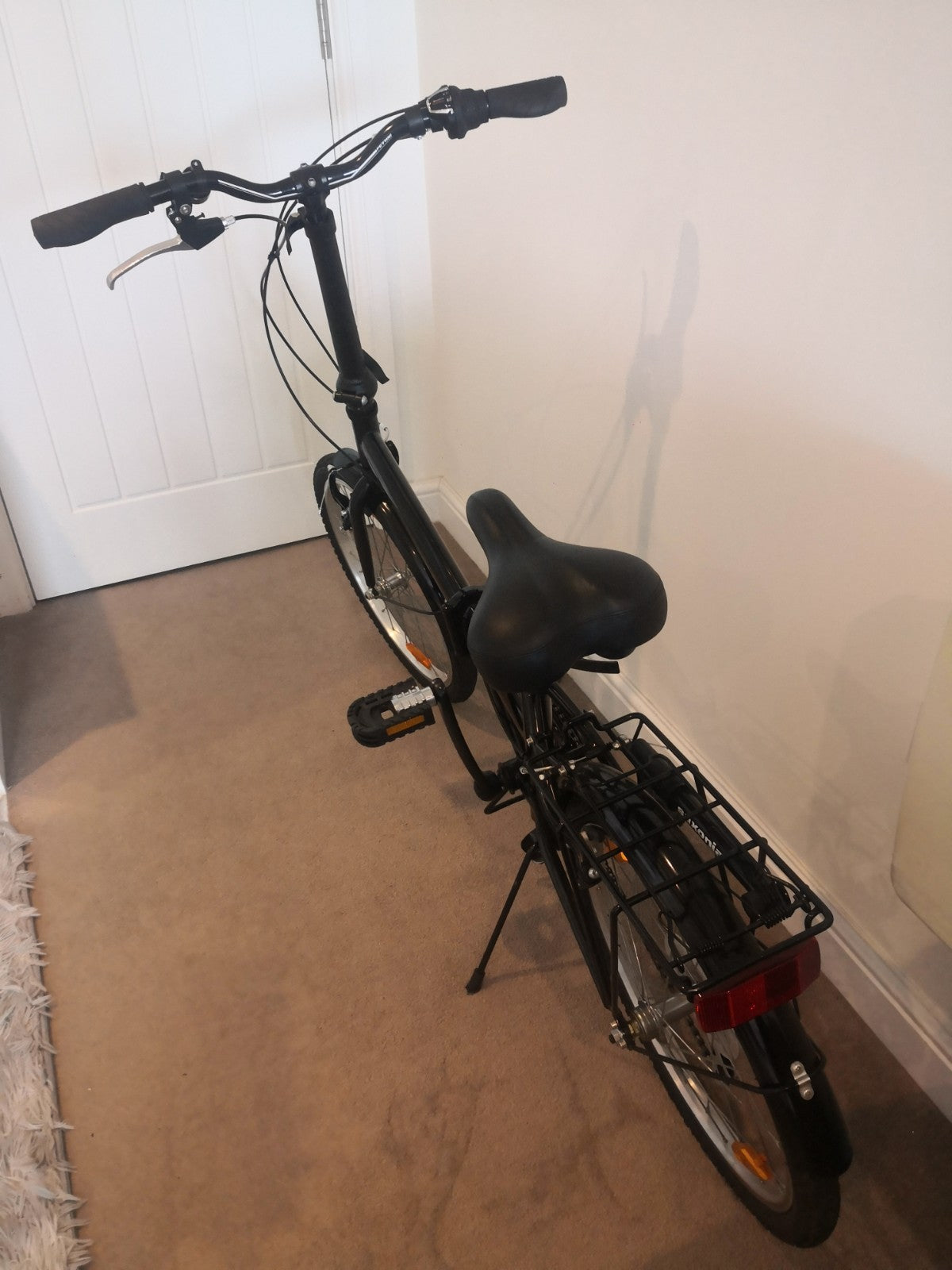 Bike Sport 20 inch folding bike, Shimano 6 Speed, Black in excellent condition