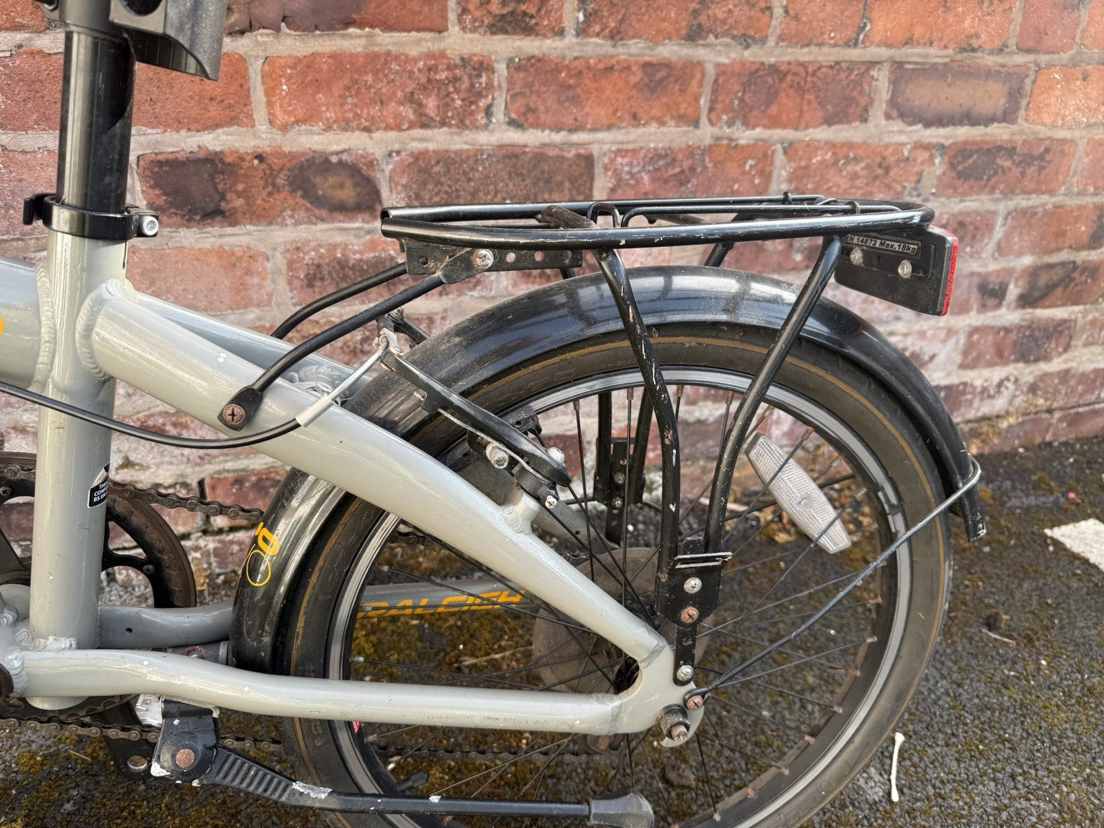 Raleigh Evo Two 20in Folding Bike Rim Brake Rear Rack MISSING PEDAL