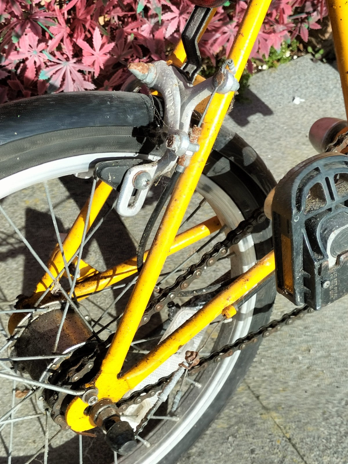 Vintage 1985 Micro lite fold up bike - rusty - please read description + photos