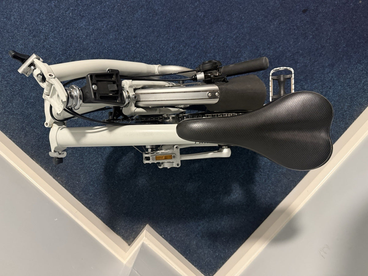 Brompton H3L 2018 Folding Bike (Excellent Condition)