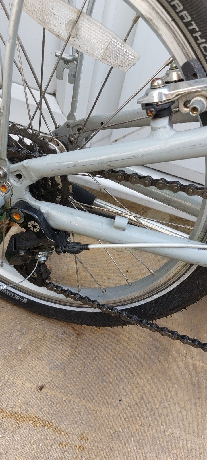 DAHON VITESSE FOLDING BIKE