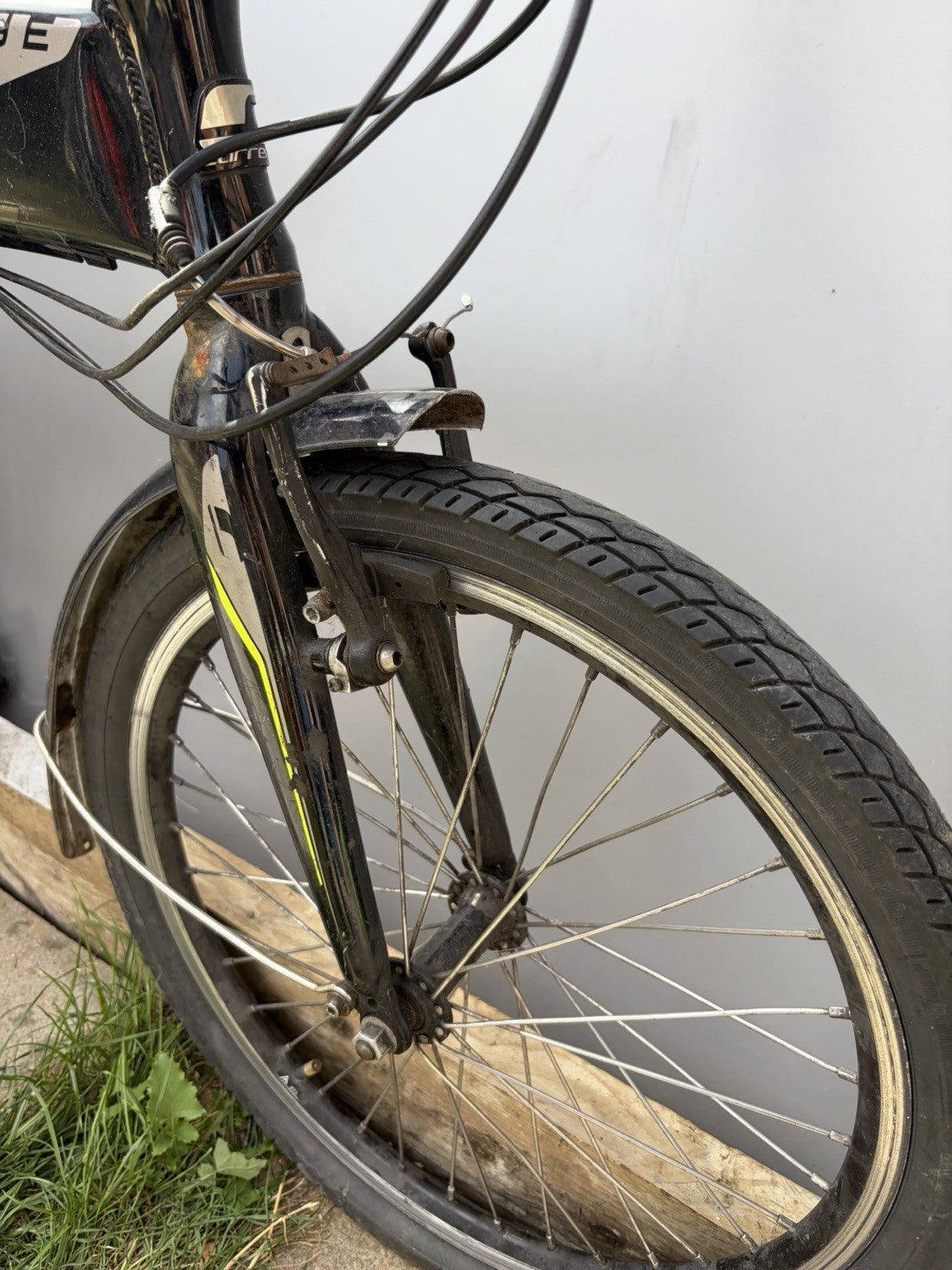 Carrera Cross City Folding Bike
