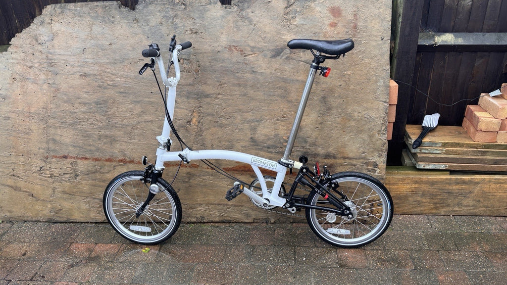 Brompton A Line White (2022 Model) Folding Bike - Great Condition