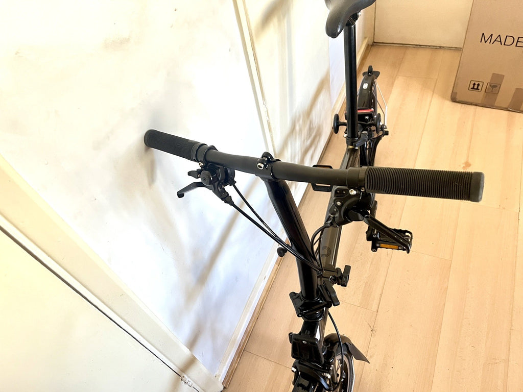 Brompton C Line Explore 6 Speed Folding Bike Low Handlebar Black/Golden Lacquer