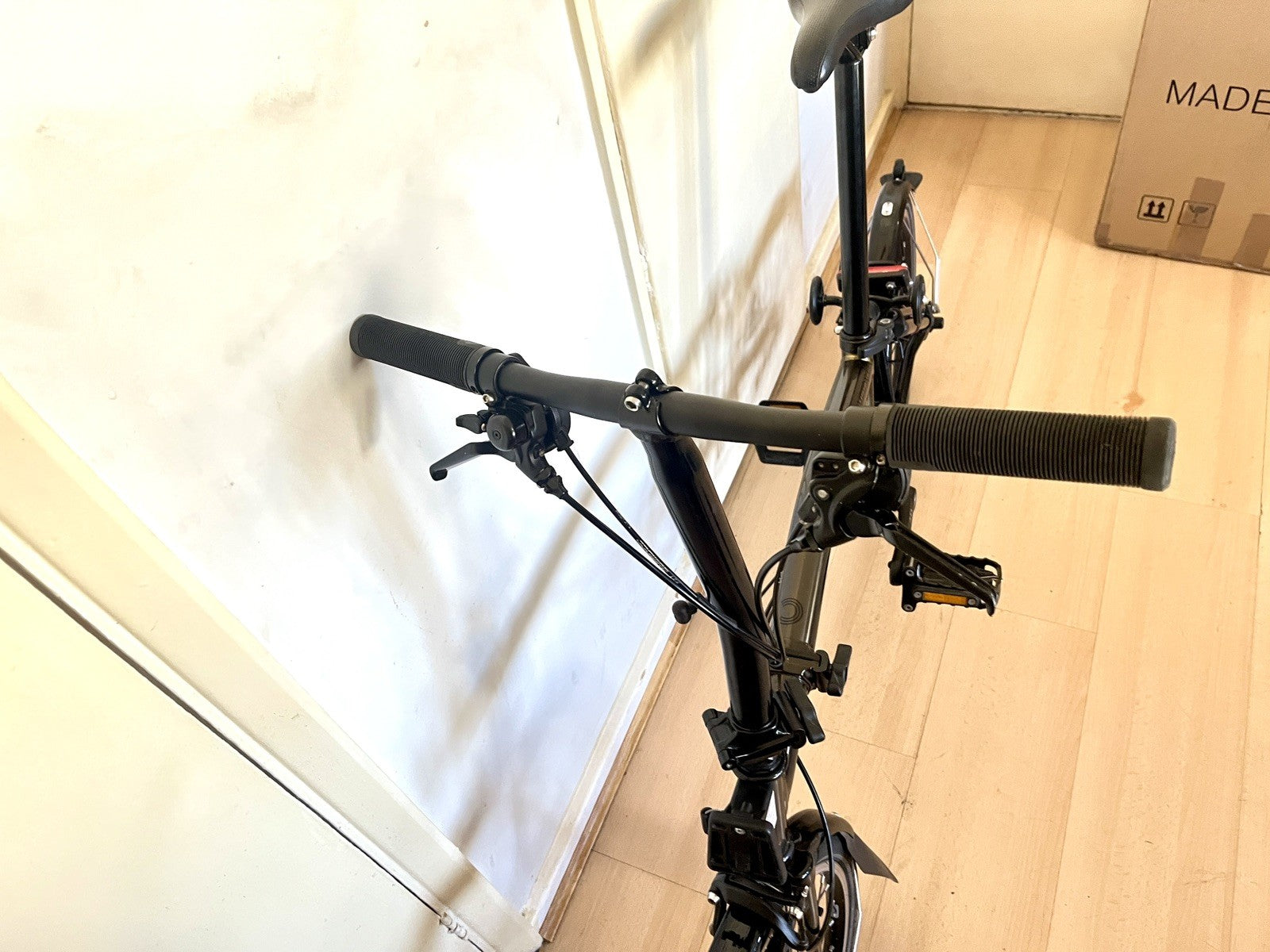 Brompton C Line Explore 6 Speed Folding Bike Low Handlebar Black/Golden Lacquer