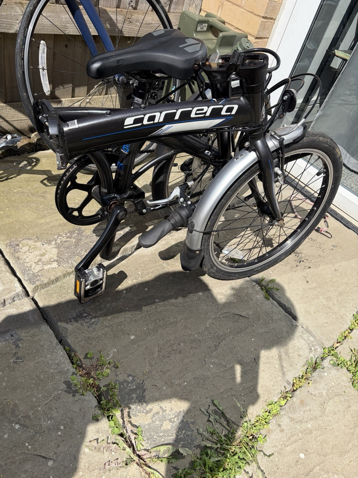 Carrera Intercity 20in Folding Bike Black/Silver Rear Rack Mudguards V-Brake