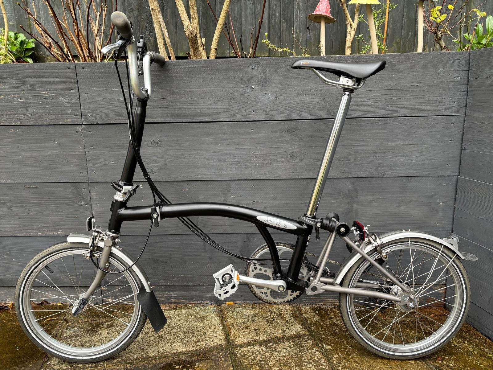 Brompton M6L-X Titanium C Line 6 Speed Hardly Used Test Ridden Only