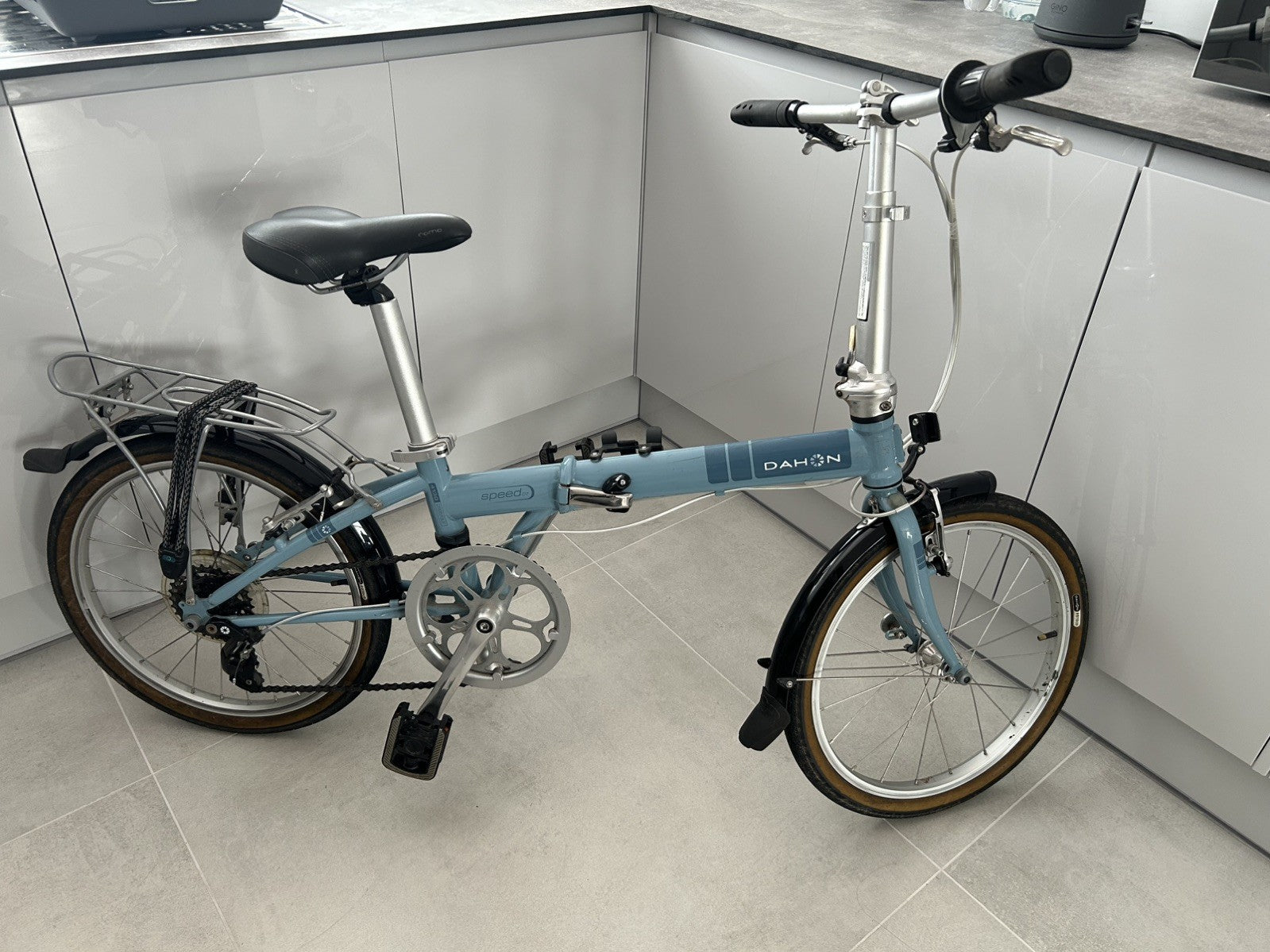 Dahon speed Folding Bike Unisex  (Excellent Condition)