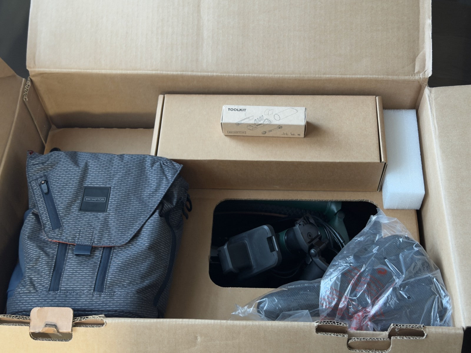 Brompton Electric G Line with SuperRoll+ and Handlebar Control - e-Motiq system