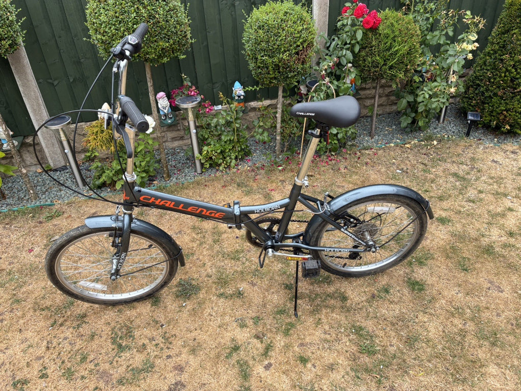 Challenge Holborn unisex folding bike.