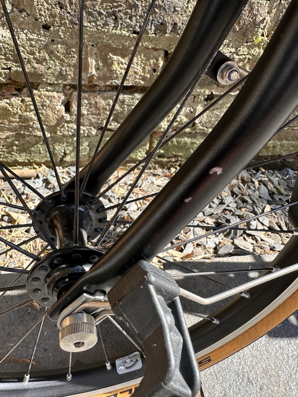 Brompton CHPT3 V3 Bike 6 Speed With Titanium Mudguards and Brompton CHPT3 bag