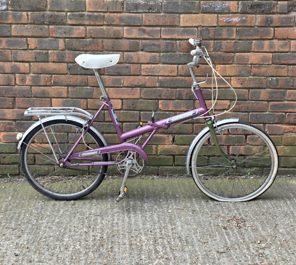 1970's VINTAGE Raleigh Stowaway FOLDING Bike (17" FRAME SIZE w/ 20" WHEELS)
