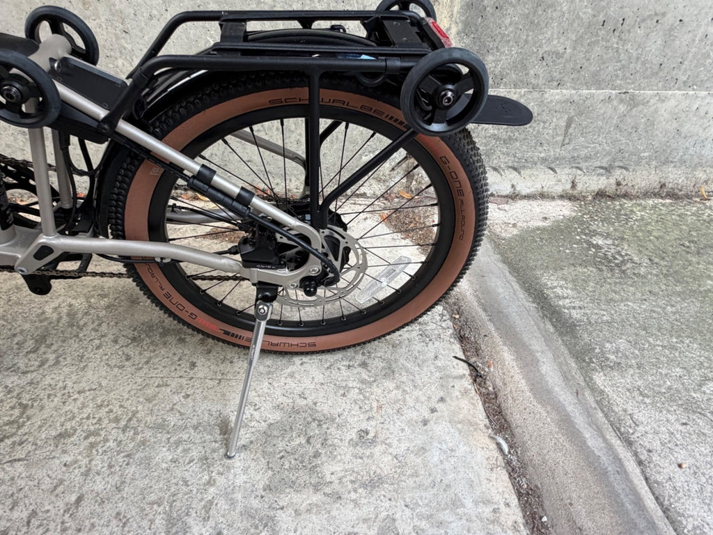 Brompton G Line with Superoll & Handlebar control E-Motiq System 4 speed & extra